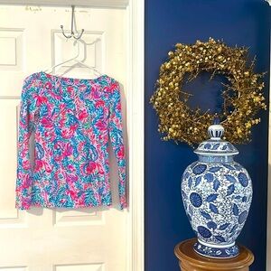 NWOT Women’s Lilly Pulitzer Aleah Surf Blue & Pink Flim Flam Top Size XS